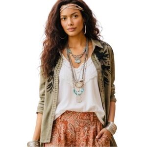 Chic connection women button blouse, size large nwt